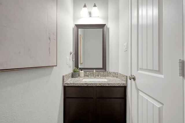 351 W 26th Street, Houston, TX 77008