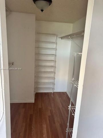 4140 NW 44th Avenue 413, Lauderdale Lakes, FL 33319