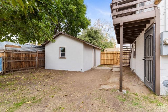 710 Washington Avenue, Bakersfield, CA 93308