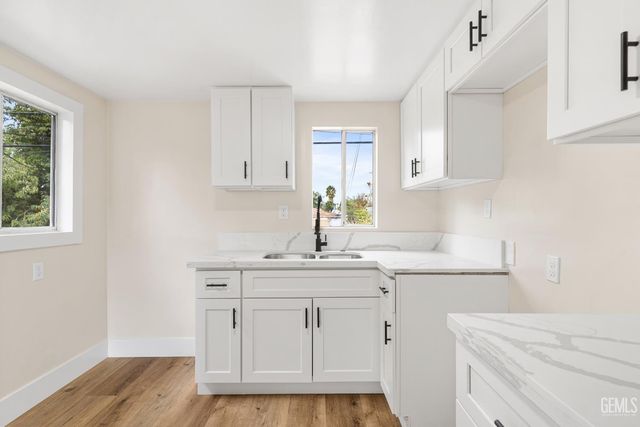 710 Washington Avenue, Bakersfield, CA 93308