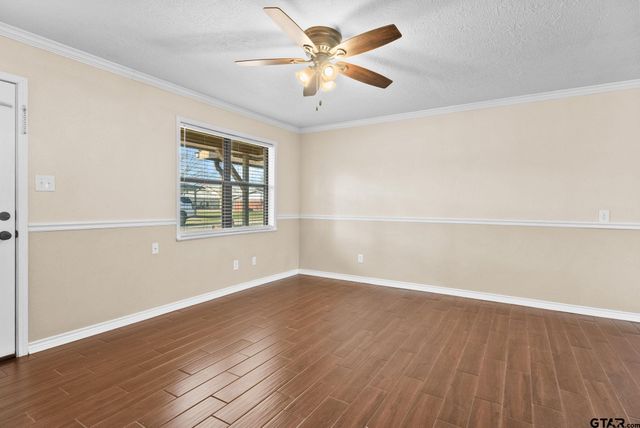 303 Lowry St., Arp, TX 75750