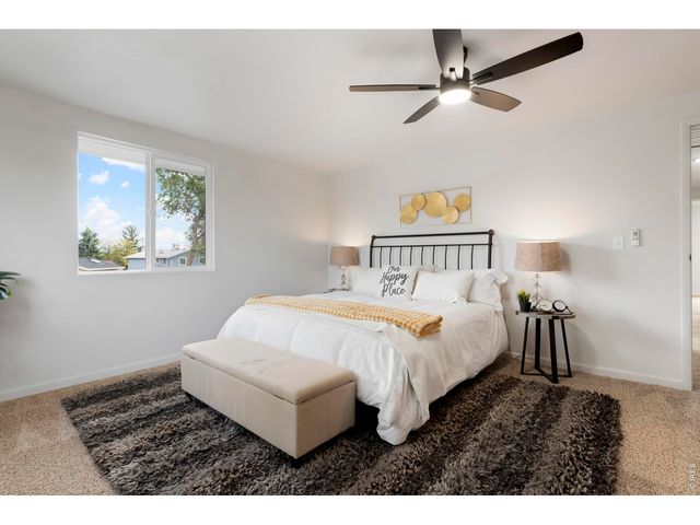 915 Quartz Ct, Longmont, CO 80504