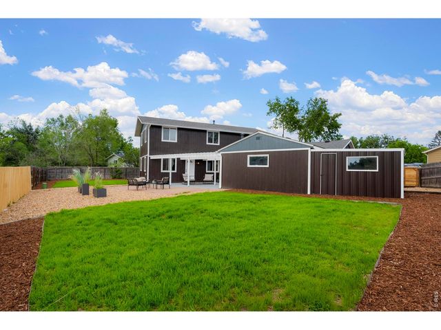 915 Quartz Ct, Longmont, CO 80504