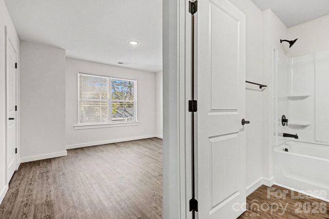 106 10th Avenue SE, Hickory, NC 28602