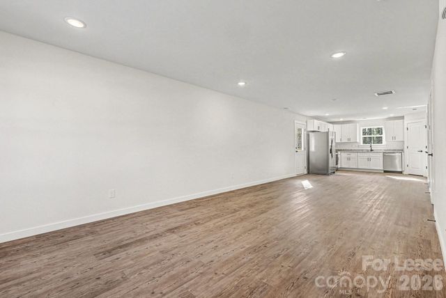 106 10th Avenue SE, Hickory, NC 28602