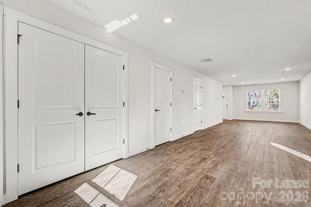 106 10th Avenue SE, Hickory, NC 28602