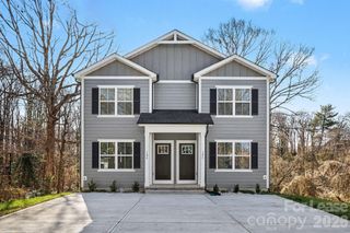 106 10th Avenue SE, Hickory, NC 28602