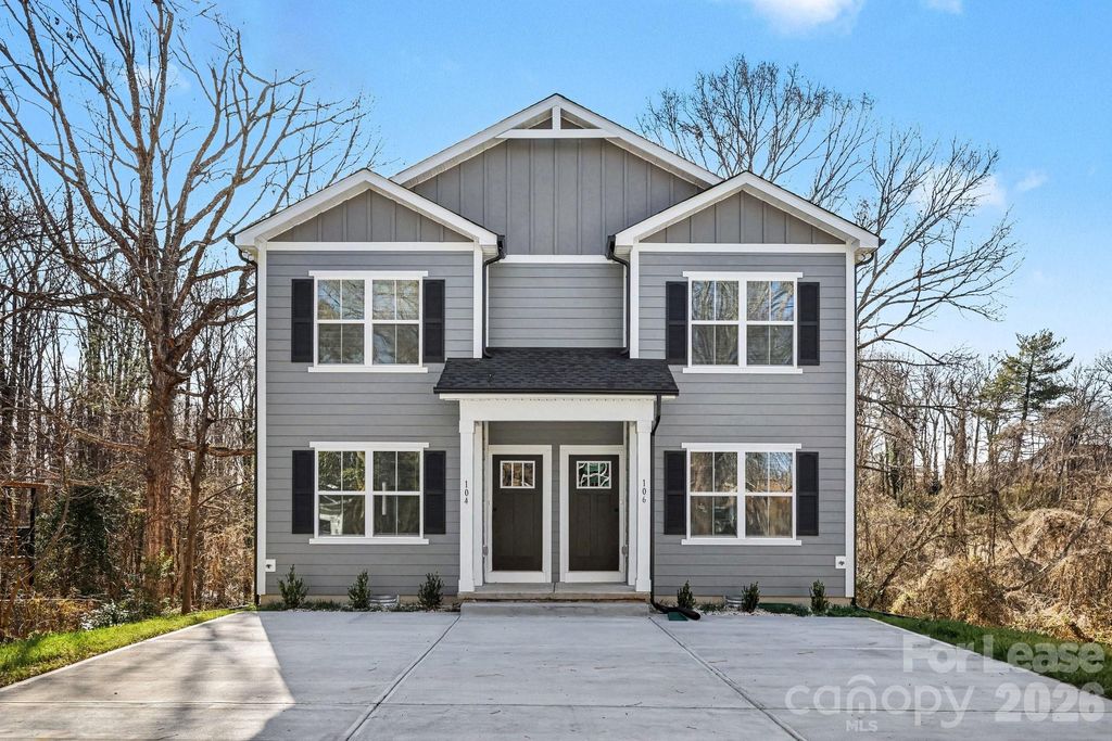 106 10th Avenue SE, Hickory, NC 28602