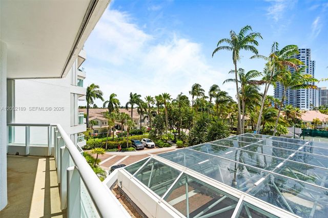 21050 Point Pl 403, Aventura, FL 33180