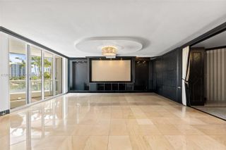 21050 Point Pl 403, Aventura, FL 33180