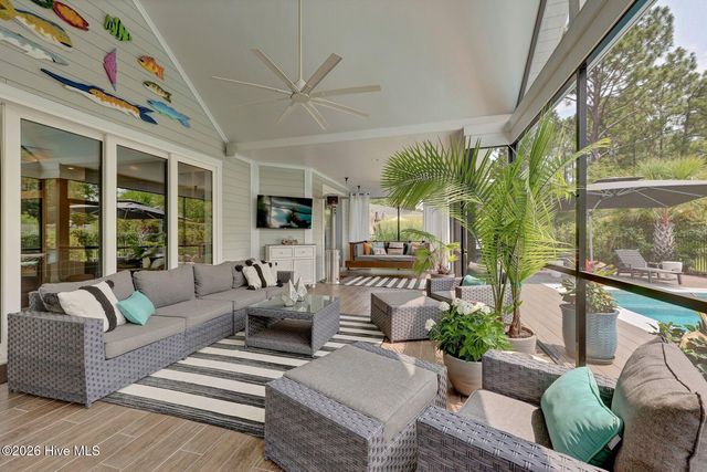 2136 Whiskey Branch Drive, Wilmington, NC 28409