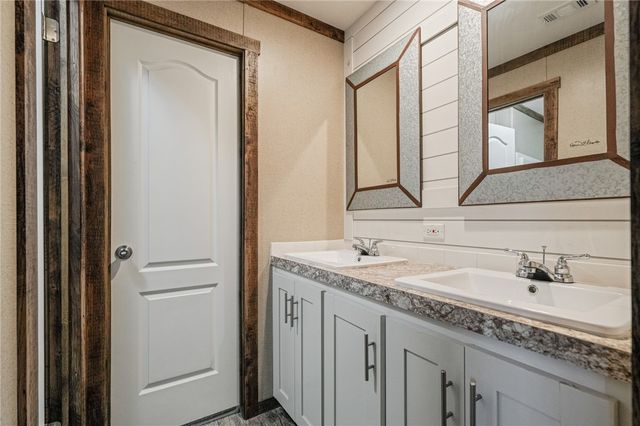 5898 County Road 2047, Odem, TX 78370