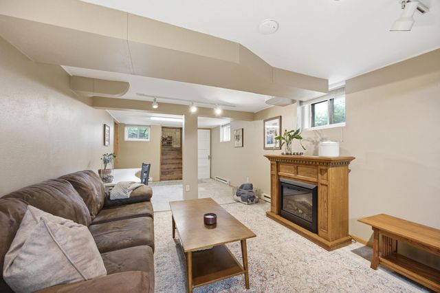 1119 2nd Street N, Fargo, ND 58102