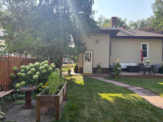 1119 2nd Street N, Fargo, ND 58102