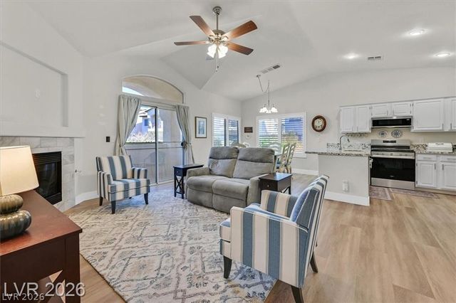 7250 White Dove Drive 104, Las Vegas, NV 89149