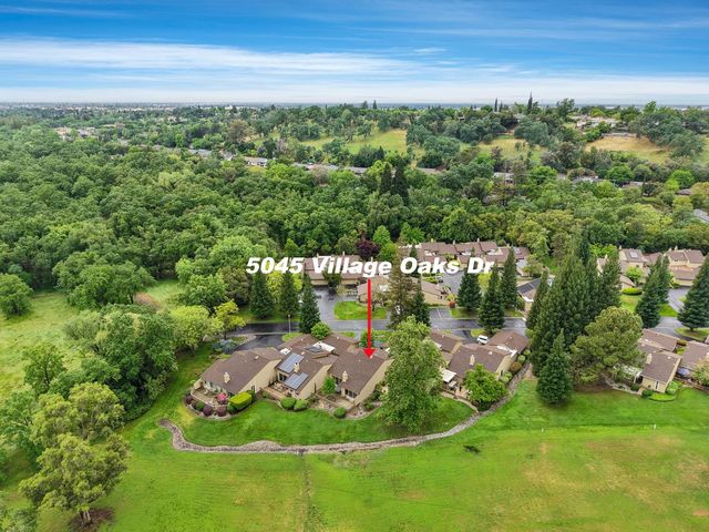 5045 Village Oaks Dr, Rocklin, CA 95677