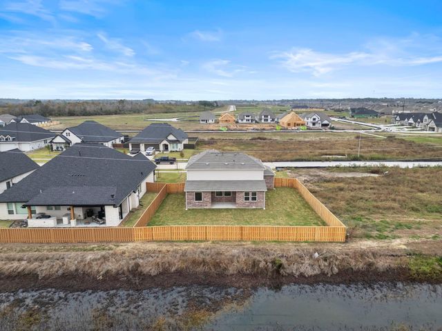 9919 Goliad Drive, Mont Belvieu, TX 77523