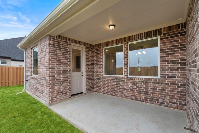 9919 Goliad Drive, Mont Belvieu, TX 77523