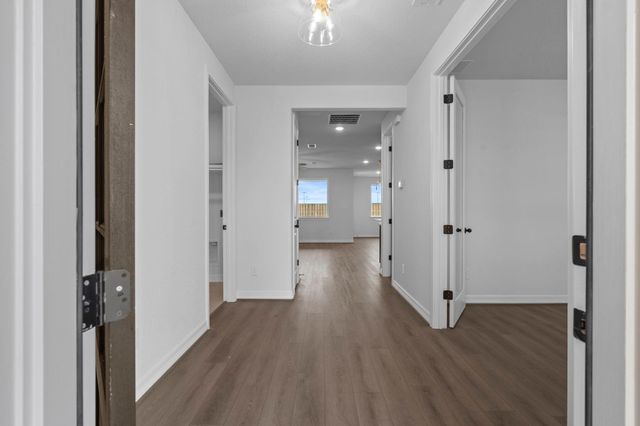 9919 Goliad Drive, Mont Belvieu, TX 77523