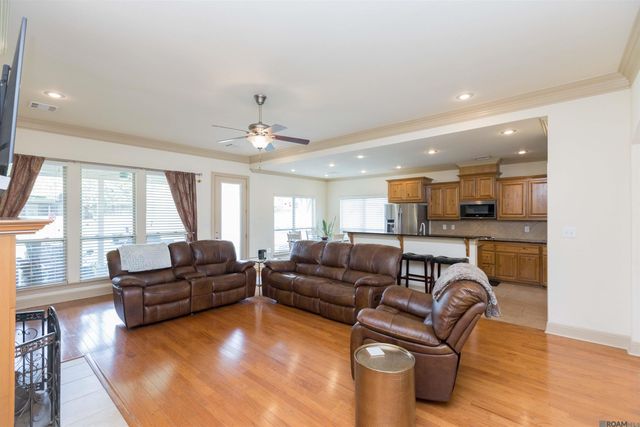2953 Majestic Oaks Ave, Zachary, LA 70791