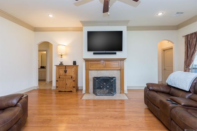 2953 Majestic Oaks Ave, Zachary, LA 70791