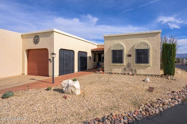 566 W Ocotillo Place, Green Valley, AZ 85614