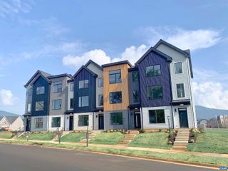 33 GOLF DR, Crozet, VA 22932