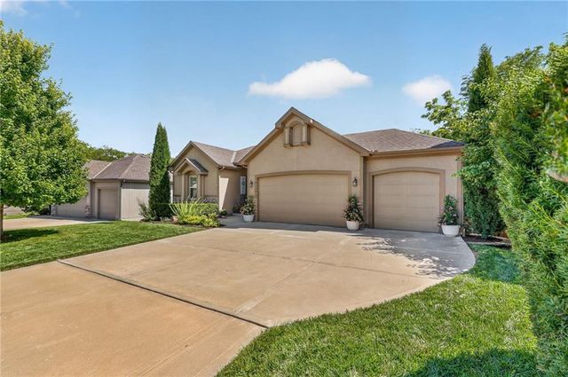 10115 N Miller Lane, Kansas City, KS 66109