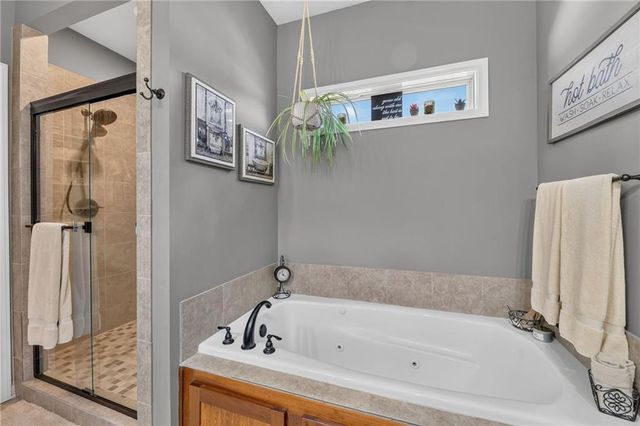 10115 N Miller Lane, Kansas City, KS 66109