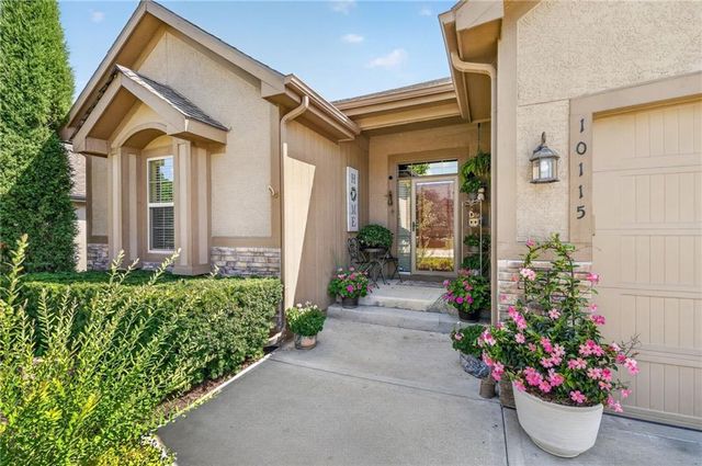 10115 N Miller Lane, Kansas City, KS 66109