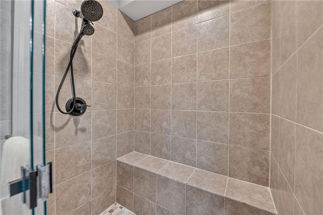 10115 N Miller Lane, Kansas City, KS 66109
