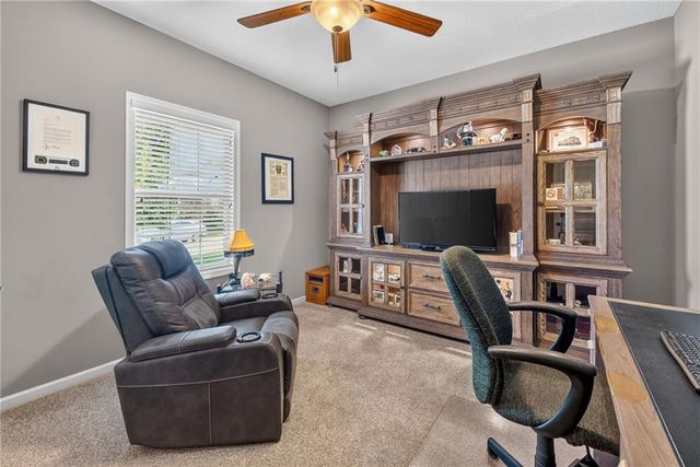 10115 N Miller Lane, Kansas City, KS 66109