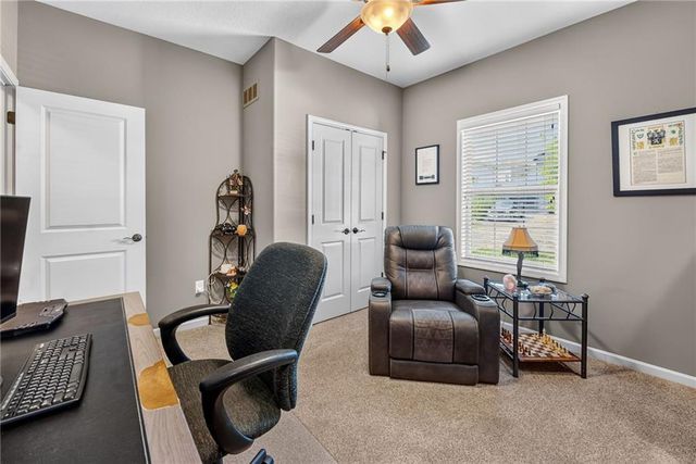 10115 N Miller Lane, Kansas City, KS 66109