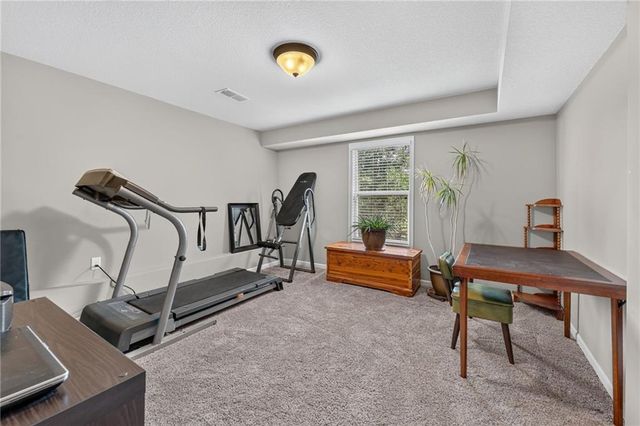 10115 N Miller Lane, Kansas City, KS 66109