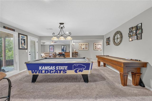 10115 N Miller Lane, Kansas City, KS 66109