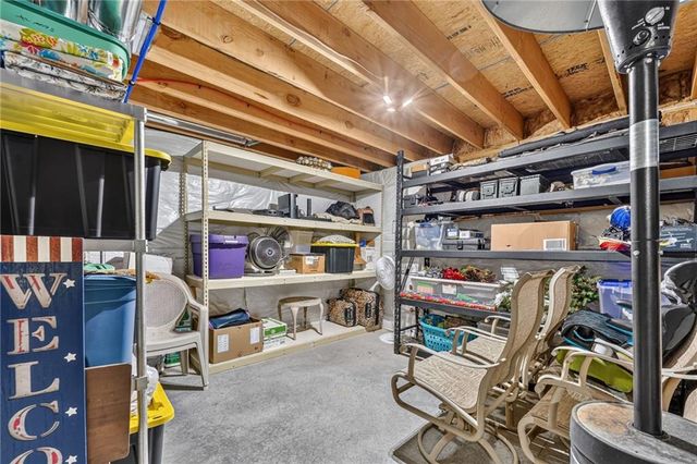 10115 N Miller Lane, Kansas City, KS 66109