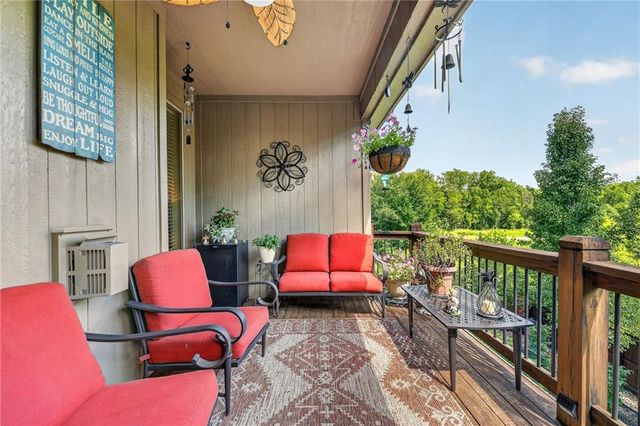 10115 N Miller Lane, Kansas City, KS 66109