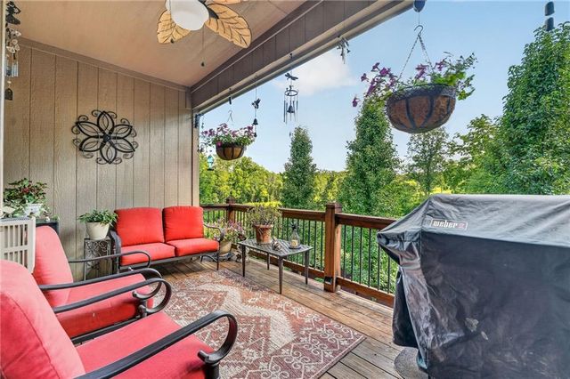 10115 N Miller Lane, Kansas City, KS 66109