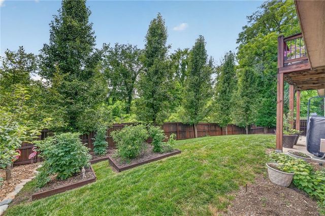 10115 N Miller Lane, Kansas City, KS 66109