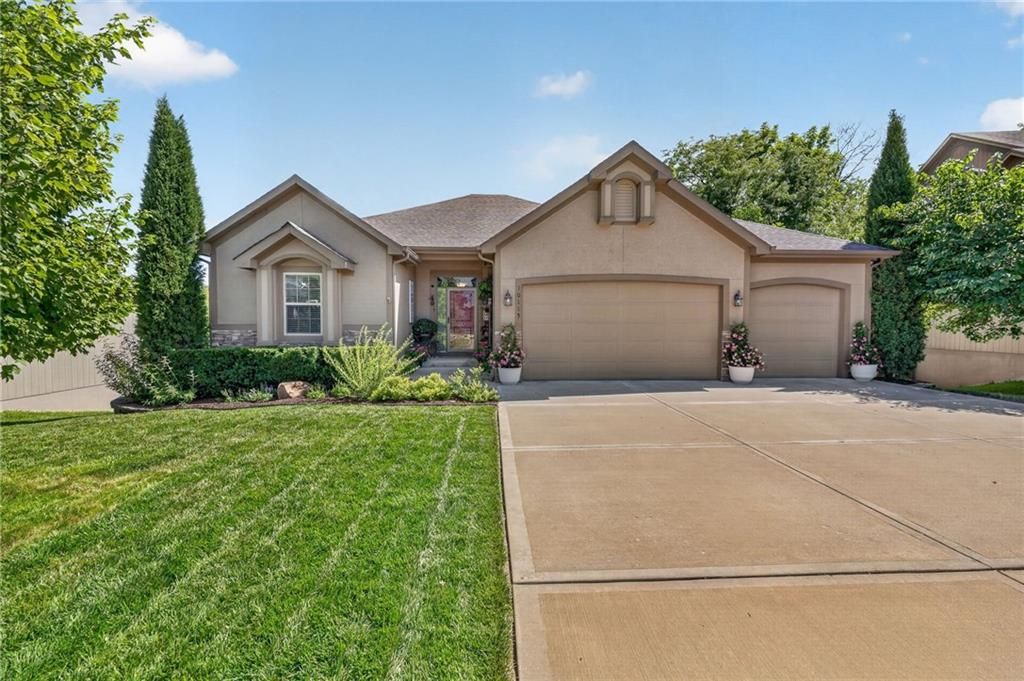 10115 N Miller Lane, Kansas City, KS 66109