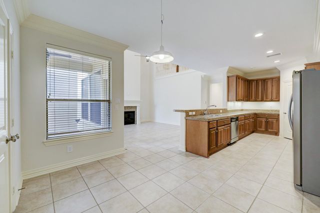 14446 Summerleaf Lane, Houston, TX 77077