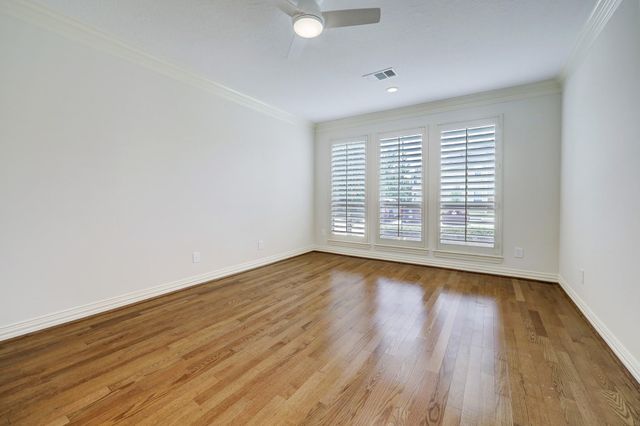 14446 Summerleaf Lane, Houston, TX 77077