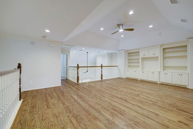 14446 Summerleaf Lane, Houston, TX 77077