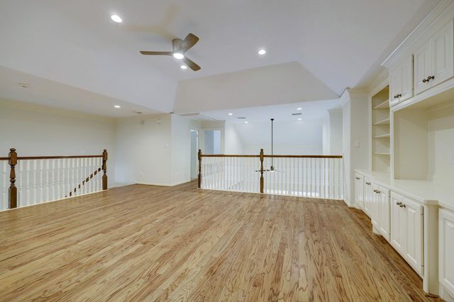 14446 Summerleaf Lane, Houston, TX 77077