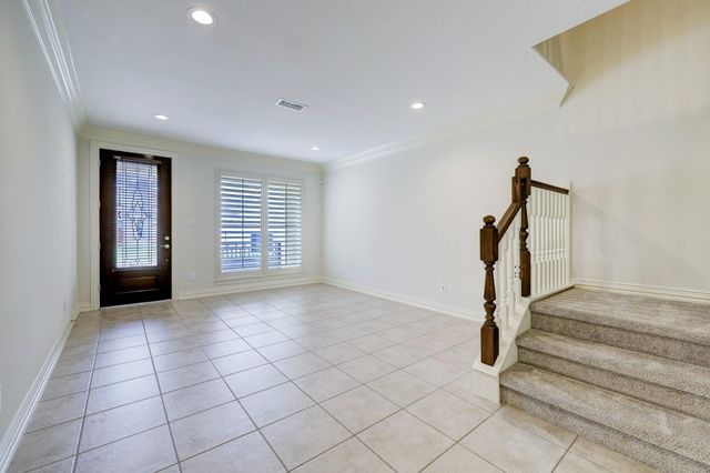 14446 Summerleaf Lane, Houston, TX 77077