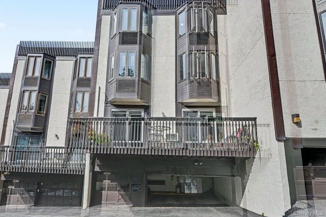 1200 Warburton Avenue 41, Yonkers, NY 10701