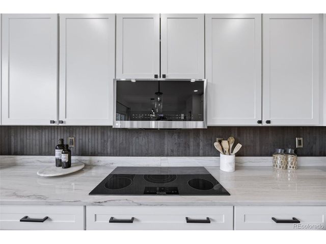 551 Seth Pl, Castle Pines, CO 80108