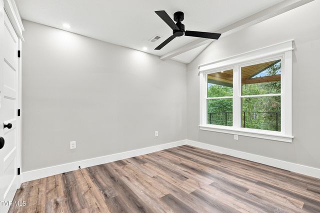 707 Cooks Valley Road, Kingsport, TN 37664