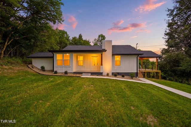 707 Cooks Valley Road, Kingsport, TN 37664