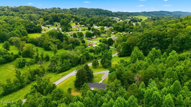 707 Cooks Valley Road, Kingsport, TN 37664